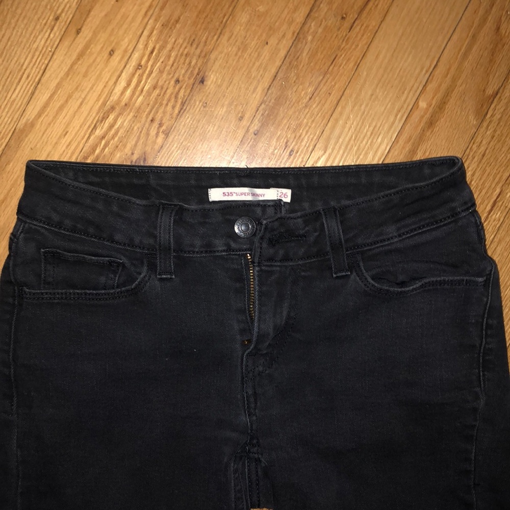 Black levi jeans